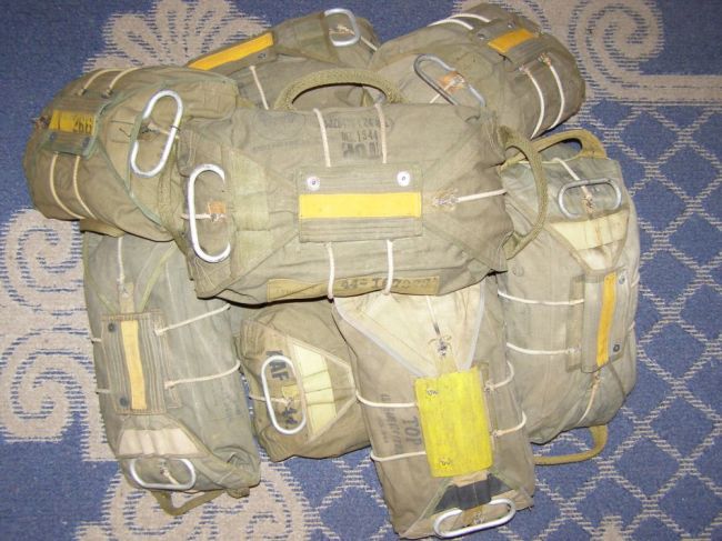 A-4_Packs_01