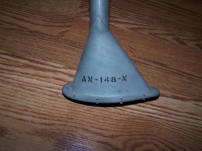 AN-148_Antenna_02