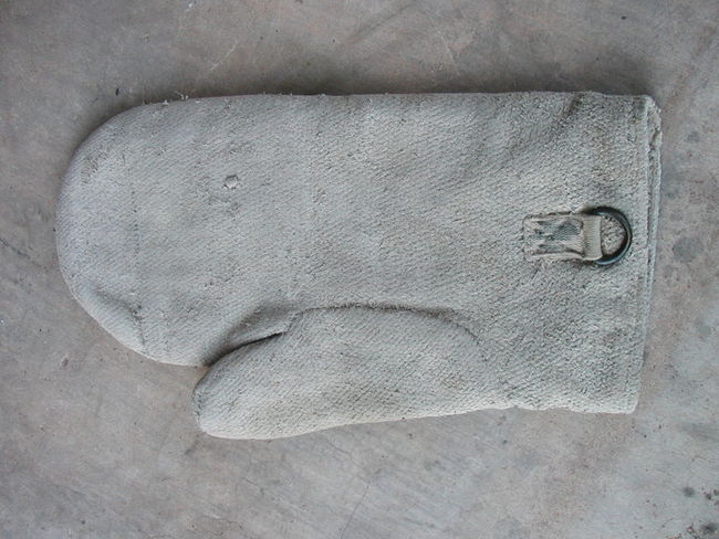 WW2 Asbestos MG Mitt