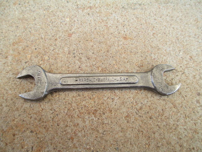Barcalo-Buffalo 723 Wrench (sizes side)