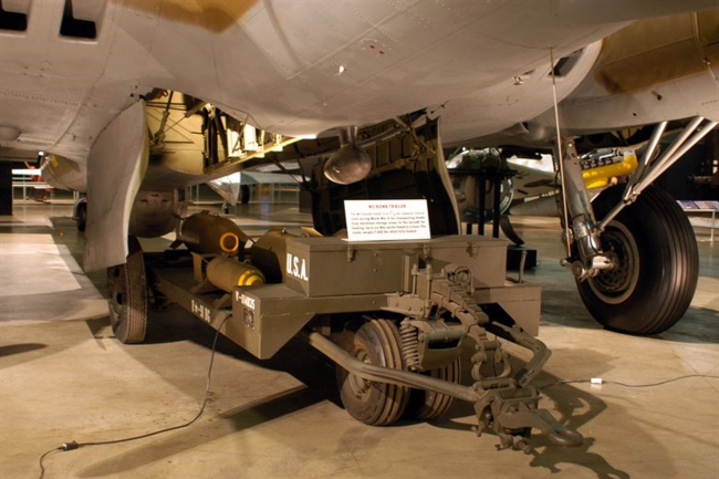 Bomb_trailer_at_Dayton_Museum