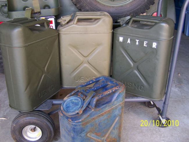 CONCO_USMC_jerry_cans_016