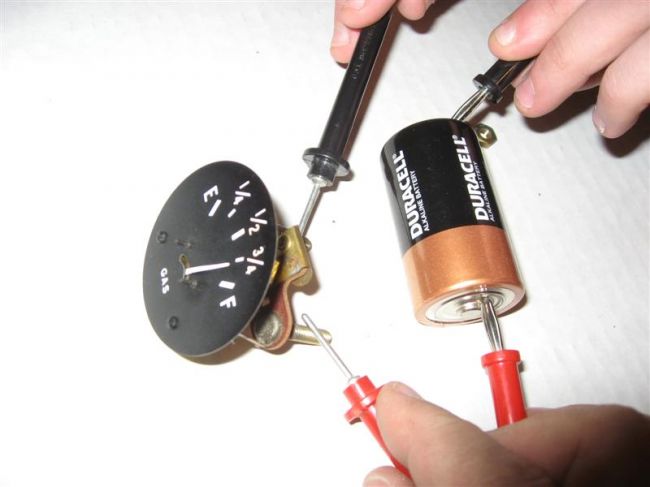 Testing gas gauge