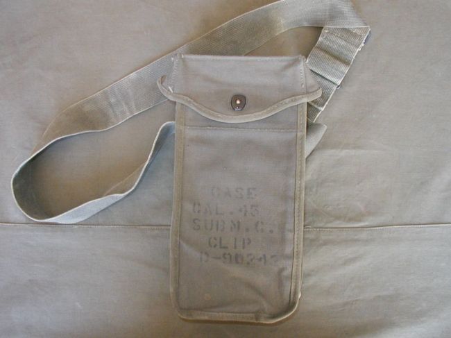 WW2 .45 D-90242 SMG Magazine Pouch