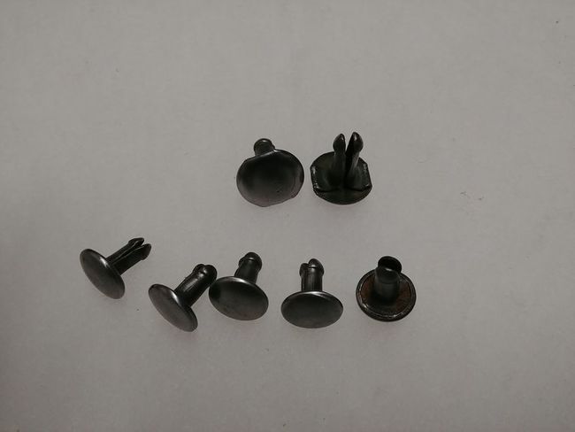 Dodge_Firewall_Pad_Fasteners