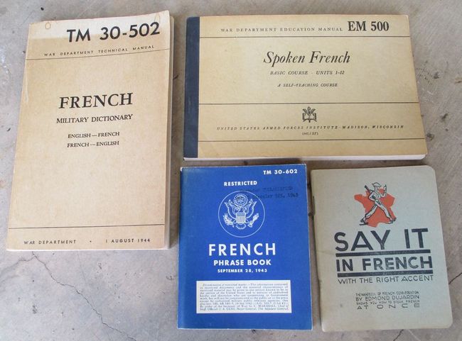 WW2 Army French Language Pubs lot