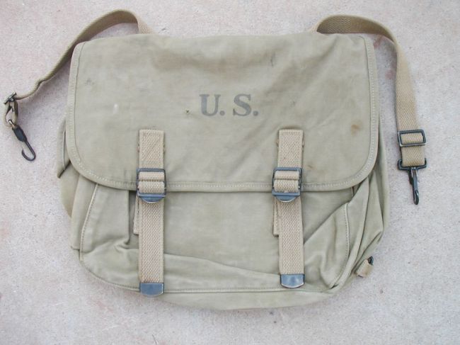 1941 Mussette Bag