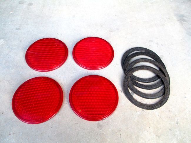 Grotelite Reflector Set with Gaskets