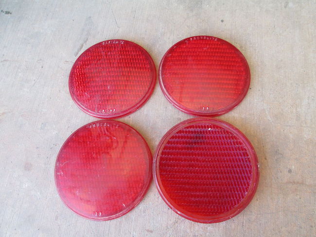 Grotelite No.100 Reflectors (grade I)