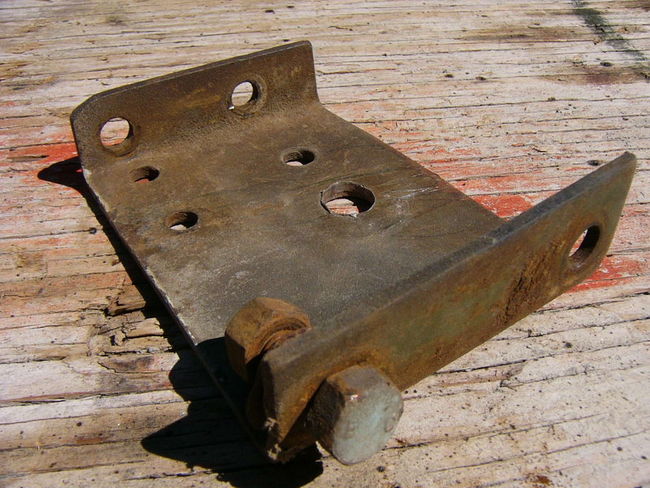 Horn_bracket_003