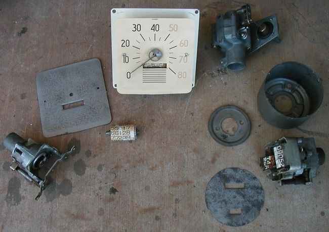 IHC 40s Speedometer Parts Lot