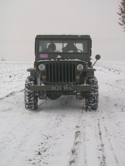 Jeep_dans_la_neige_2010_037