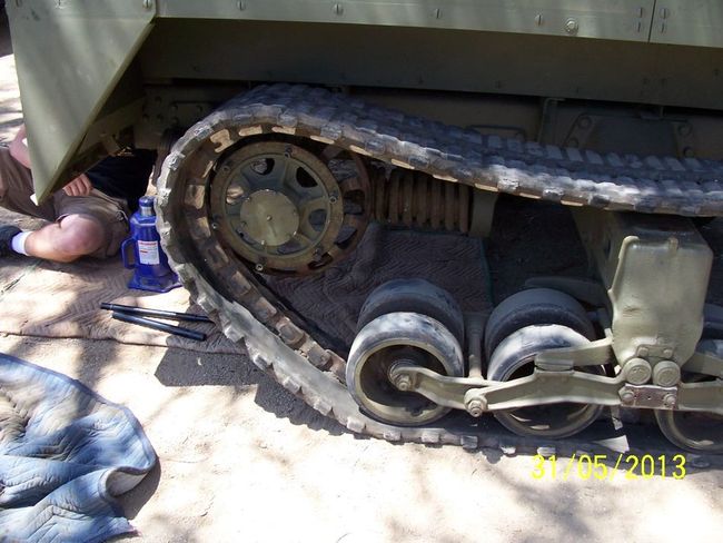 M16-A2_Halftrack_Brake_Service_040