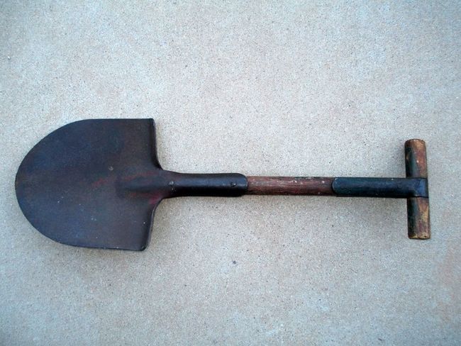 M1910_Shovel_top