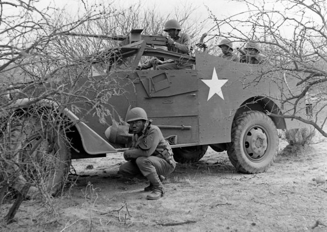 M3_Scout_car_with_cavalry_plaque