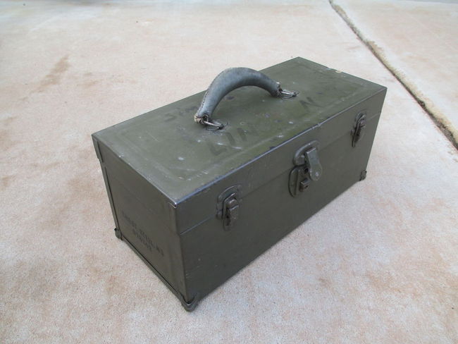 D28243 M5 Small Arms Chest