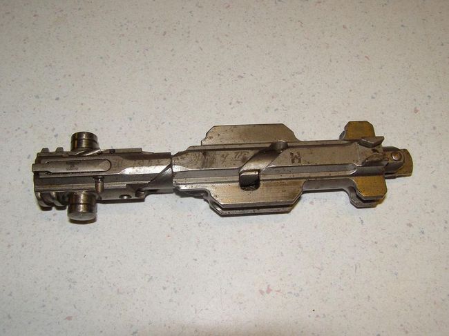 MG-34_Bolt_001