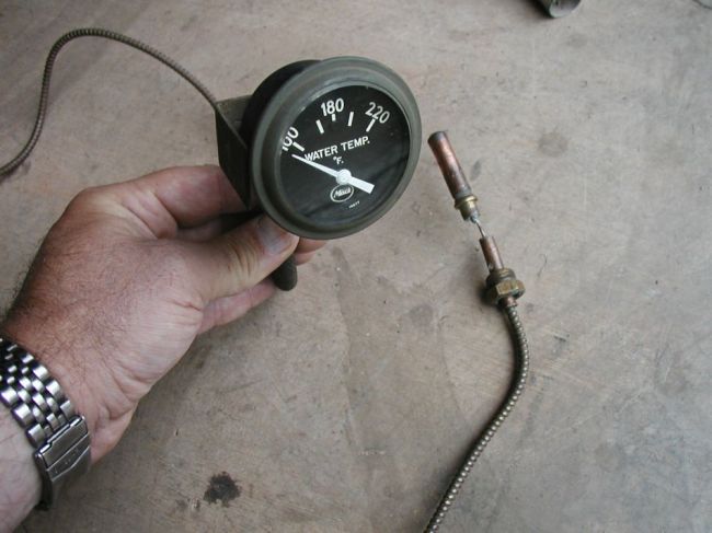 40s MACK Temp Gauge