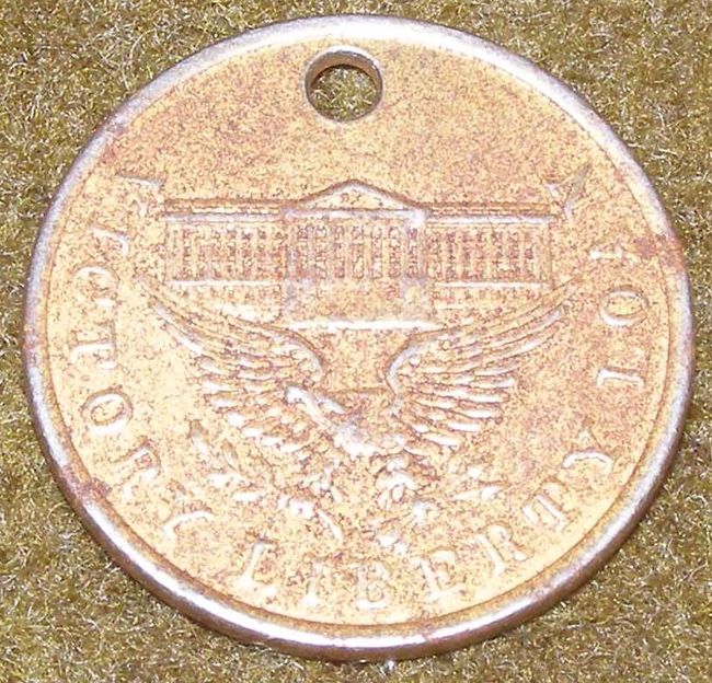 Medal_made_from_German_Cannon_01