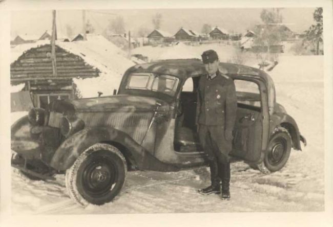 German Staff Car