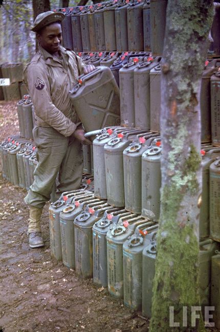 Normandy_Gas_Can_004