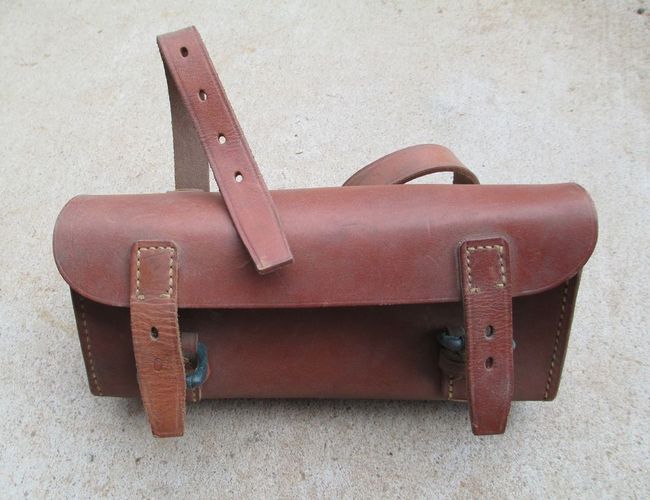 WW2 Pack Howitzer Spares Pouch