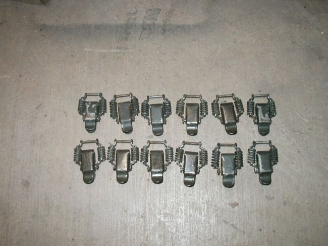 WW2/KW Radio Latch Lot