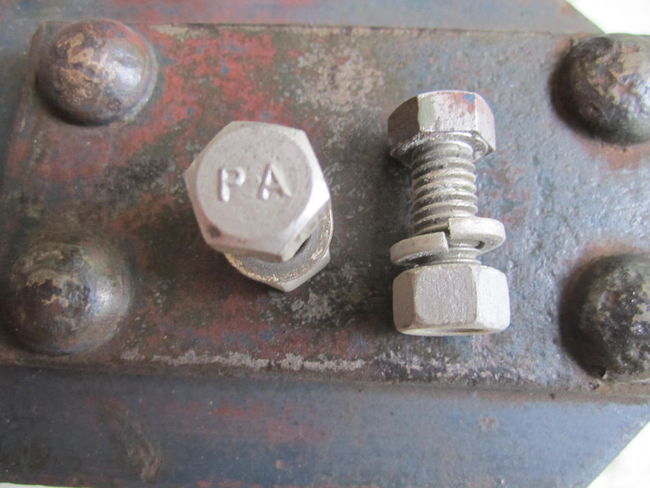 Rear_Handle_PA_bolts