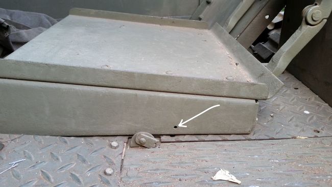 Seat_bracket_hole