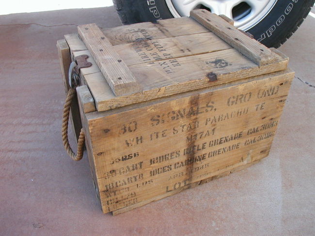 Medium Signal Rifle Grenade Crate