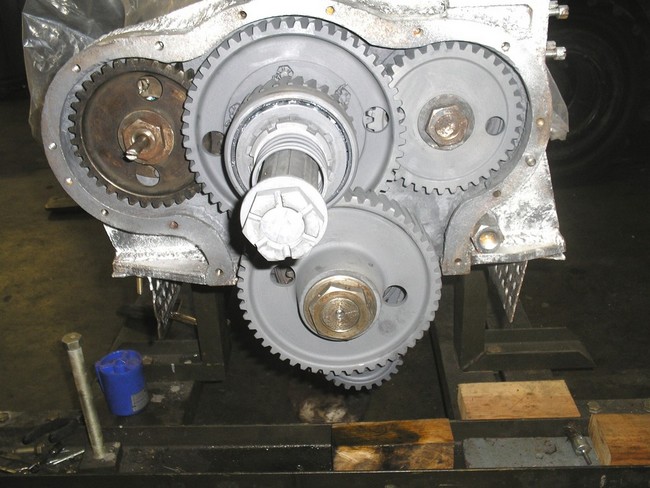 Type_95_engine_gears