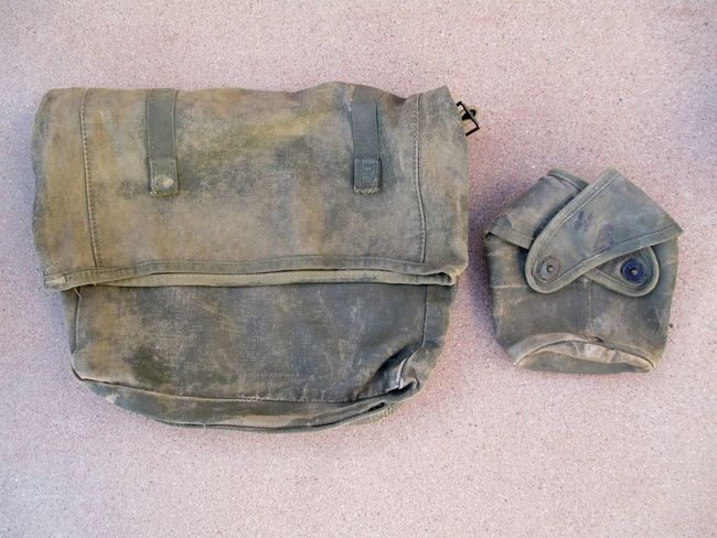 USMC_camoed_Canteen_Cover_Haversack