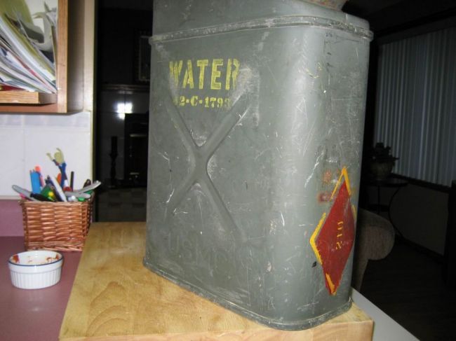 USMC_water_can