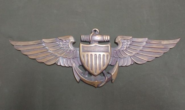 USN_Large_Wings_Plaque