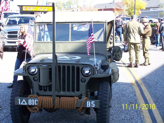 Veterans_Day_Parade_in_Lincoln_2010_021