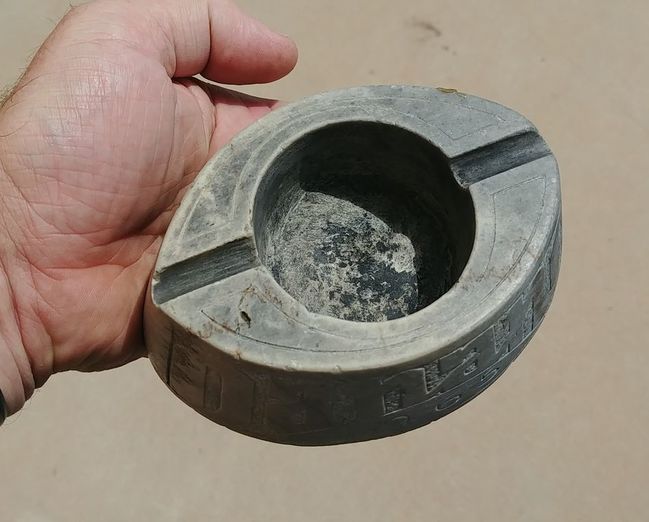 Vietnam_Ash_Tray_top