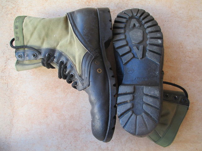 1965 Jungle Boots sz 12R