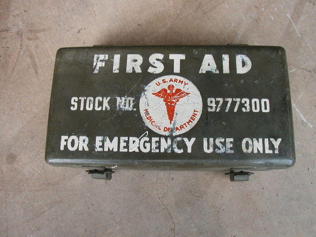 WW2 Halperin 12 Unit First Aid Kit