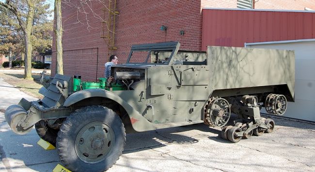 halftrack1-vi