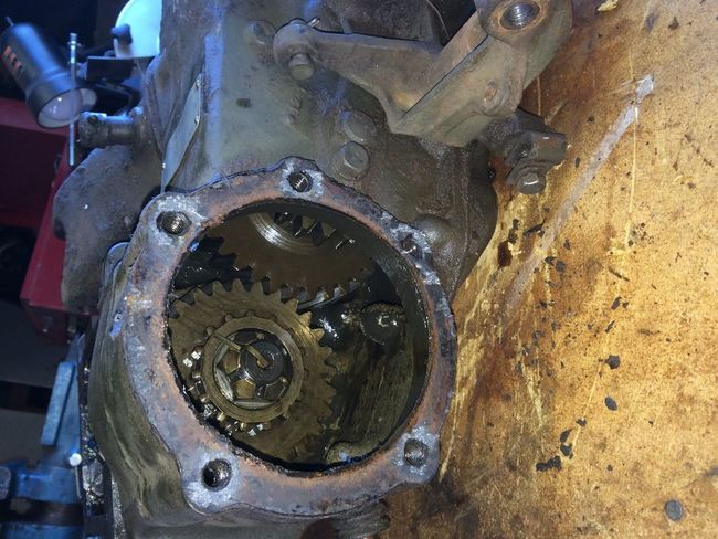 Transfer case castle nut