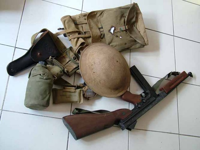 ww2_web_gear