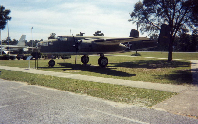 B_25_usaf_arm_museum