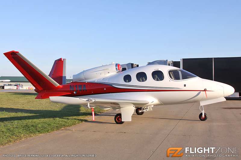 Cirrus Pics - AvCom