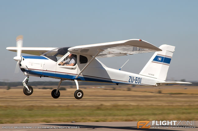 Tecnam ZU-EOI Rhino Park Airfield