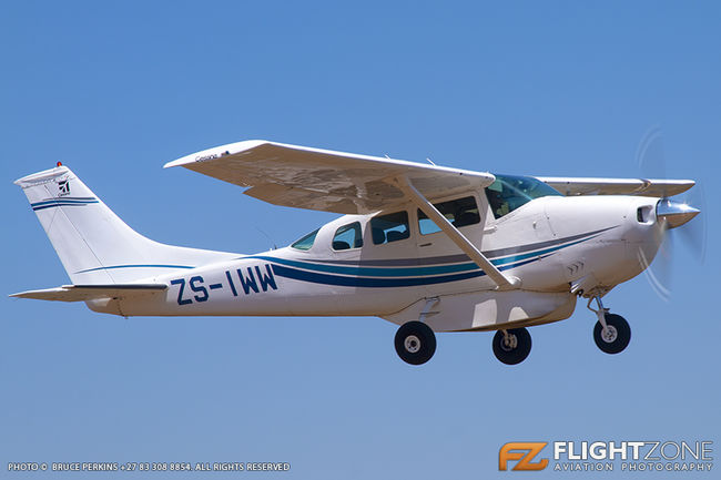 Cessna 206 Stationair ZS-IWW Panorama Airfield