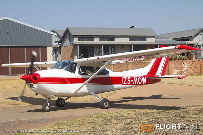 Cessna 182 Skylane ZS-MOW Coves Airfield