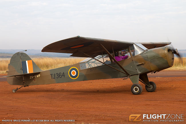 Auster ZS-VWP Middelburg Airfield FAMB