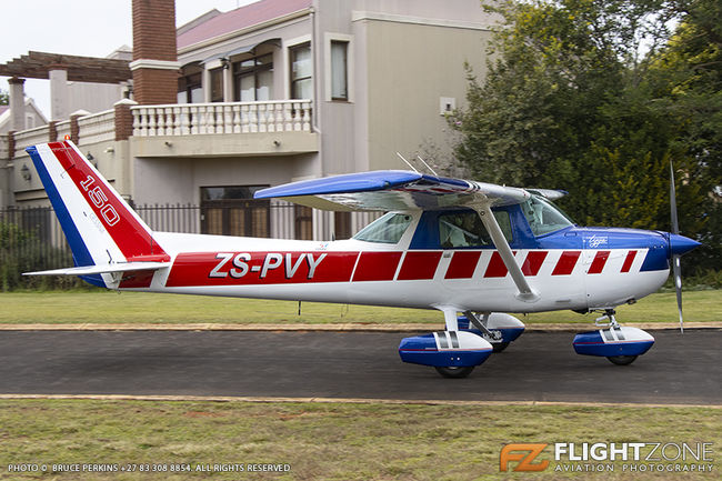 Cessna 150 ZS-PVY Fly Inn Airfield