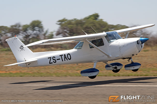 Cessna 150 ZS-TAO Brits Airfield FABS