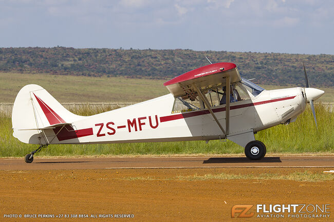 Aviat Husky ZS-MFU Middelburg Airfield FAMB